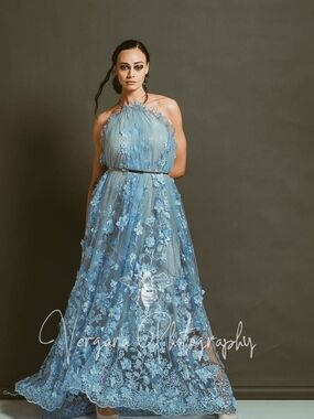 Modern Blue Halter Floral Lace Evening Dress With Silver Underlayer